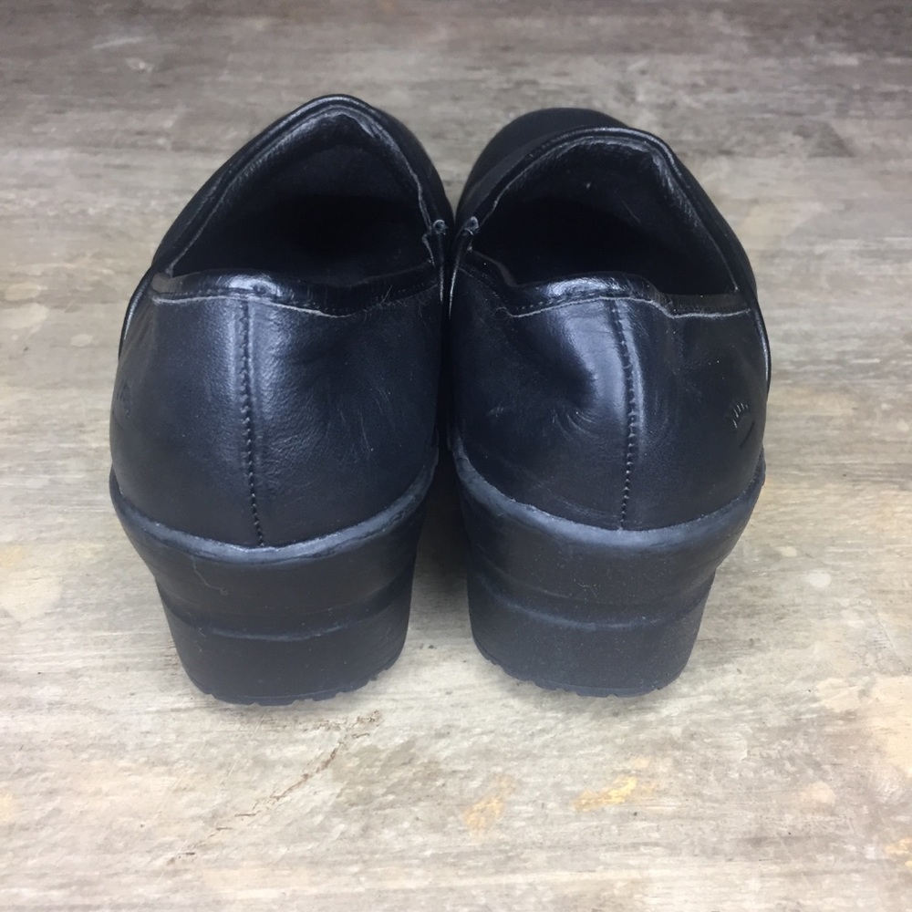 Spring Step Women’s 6.5 Black Slip-ons - Picture 5 of 7